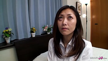Ibu Tiri Jepang Tua Bangka Menggoda Untuk Dientot Dan Dikrem Dalam Film Porno Jav Tanpa Sensor