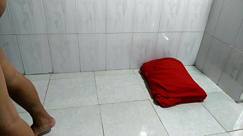 Bos Kaya Memanggilku Ke Kamar Untuk Bantuan Spesial, Hadiahnya 1 Miliar Rupiah