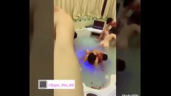 Mandinya Bareng Di Vietnam, Basah-basahan Seru Sampai Merem Melek