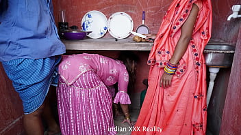 Keluarga Tiri India Beraksi Mesra Di Dapur Xxx Hindi