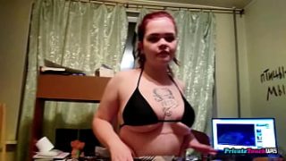 Gadis Rusia Montok Dihardik Ganas Di Ranjang