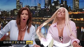 Berita Mesum: Alexis Fawx, Luna Star, Dan Johnny Sins Bikin Heboh Di Brazzers