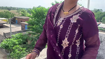 Bhabhi Bhojpuri Yang Nakal Memberikan Kenikmatan Penuh Dari Memek Dan Tubuhnya Dengan Suara Menggoda Dalam Bahasa Hindi