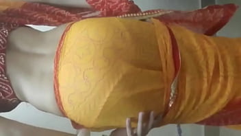 Istri Tamil Memperlihatkan Memeknya Di Video Panas Viral Mms