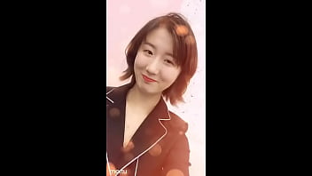 Analis Keuangan Ternama China Dorrit Yaqi Menghisap Kontolku Dengan Penuh Nafsu