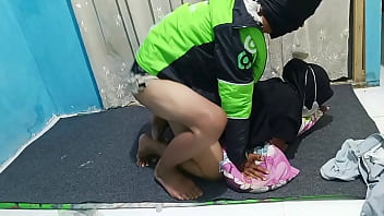 Prank Gila Pesen Gojek Buat Ngentot Di Kamar, Bikin Panas Sampai Merem Melek!