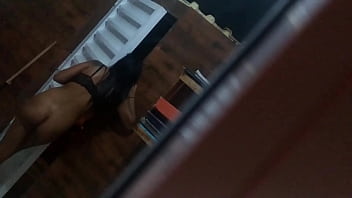 Gadis Seksi Telanjang Melayani Motoboy Panas : Cek Instagram @annebruna22
