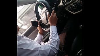 Mobil Vietnam Lurus Ke Lubang