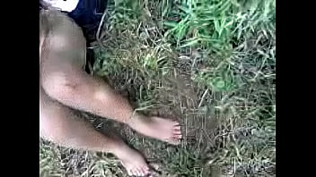 Main Seru Di Kebun Penuh Nafsu