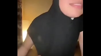 Ngentot Memek Sempit Ketat Berjilbab Ditusuk Kontol Gede Sampai Crot Dalam-dalam