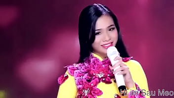 Skandal Vietnam: Penyanyi Hot Terekam Mesum Dengan Aksi Ngentot Sendiri Yang Menggairahkan