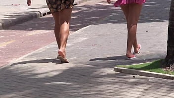 Gostosinha Safada Indo Pra Praia Com Esse Rabão Delicioso!