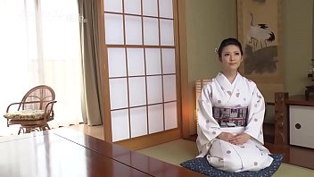 Gadis Perwira Yang Menggoda: Kenapa Kau Datang Ke Jepang, Sayang?