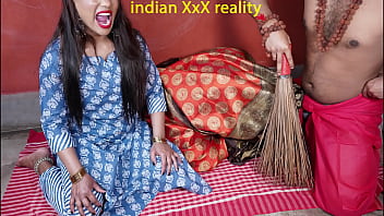Ibu Tiri India Ganas Menggoda Dalam Bahasa Hindi