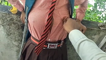 Video Mesum Di Luar Ruangan Cewek Sekolah Desa Lokal India Yang Cantik Dan Seksi